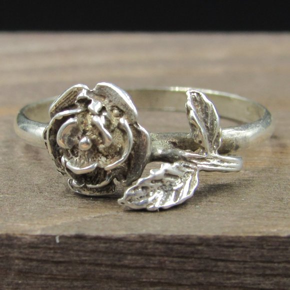 Jewelry - Size 6.5 Sterling Silver Simple Rose Band Ring